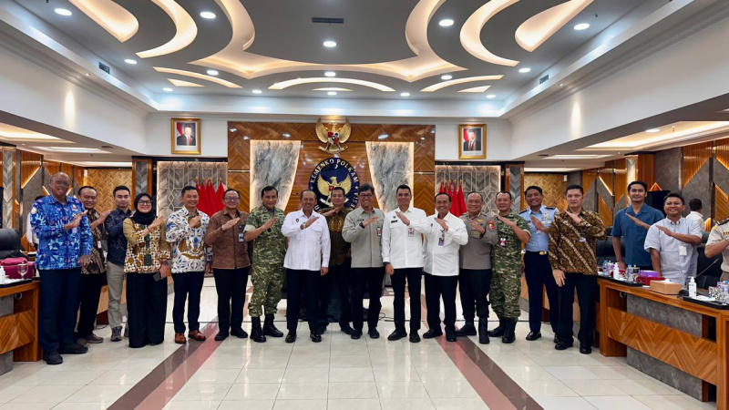 Kemenko Polkam RI Persiapkan Keamanan Nasional Jelang Nataru 2025, Termasuk Pengawasan Bandar Udara
