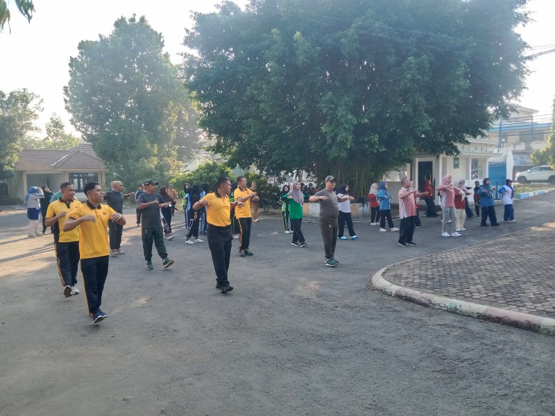 Anggota Koramil Bersama Forkopimcam Gelar Senam Bersama Pererat Sinergitas