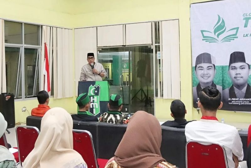 Hadiri Closing Ceremony Training Raya HMI, Parisman Ihwan Minta Mahasiswa Perluas Pergaulan