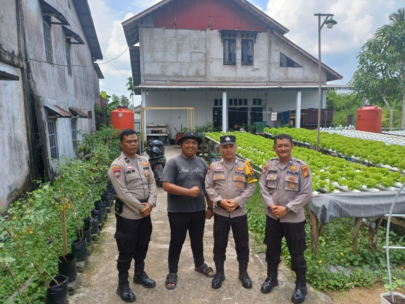 Sat Binmas Polres Inhil Lakukan Pengecekan Program Pekarangan Pangan Bergizi di Kelurahan Pekan Arba