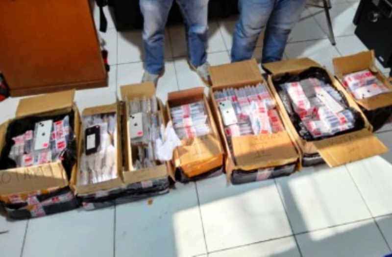 Bea Cukai Bengkalis Tindak 652 Unit iPhone dari Kapal Cepat MV Oceanna 5