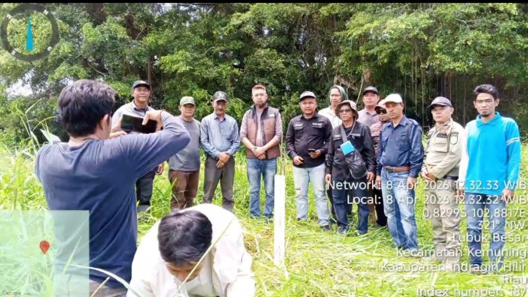 Kades Lubuk Besar dan Kayu Raja Observasi Titik Kordinat Batas Desa bersama Tapem