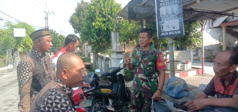 Babinsa Koramil Perak Ajak Warga Jaga Ketertiban