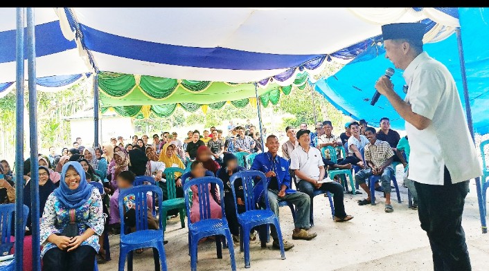 Ferryandi Paparkan Program Trio Tata Air Kebun Kelapa, Warga Sungai Rukam Senyum Bahagia