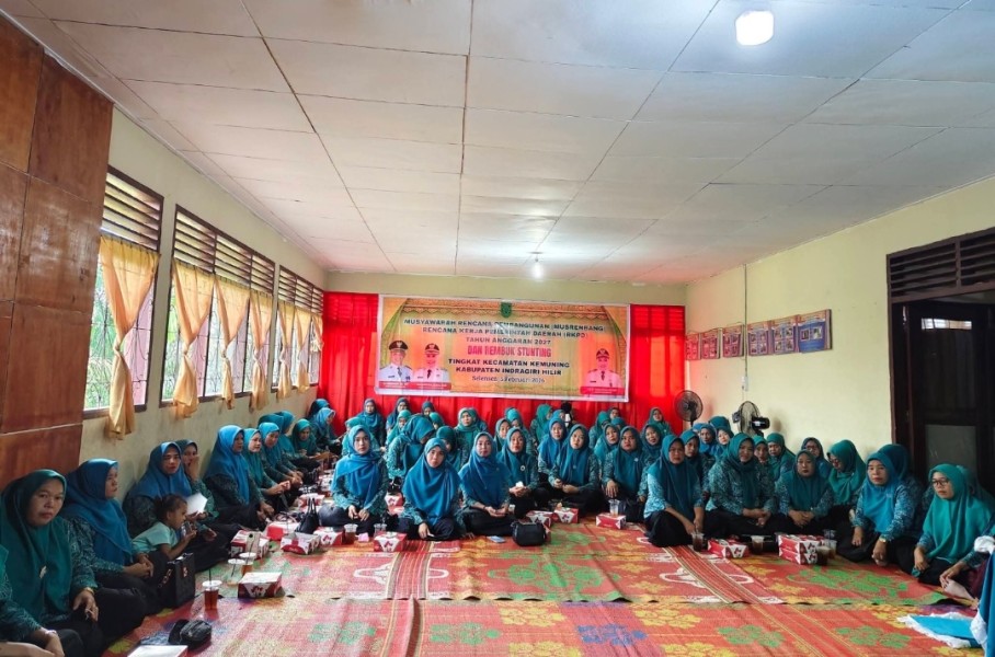 TP PKK Kemuning Muda Hadiri Arisan Bulanan Rutin di Kantor Camat