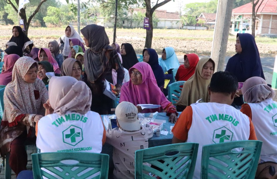 TMMD 129 di Kesongo, Dinkes Bojonegoro Adakan Layanan Pengobatan Gratis