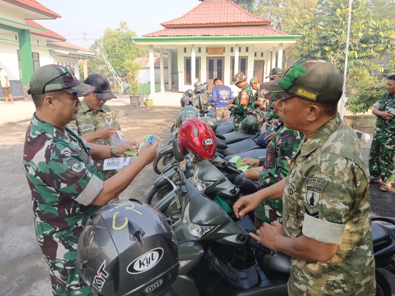 Koramil Mojoagung Gelar Apel Pengecekan Barang Inventaris