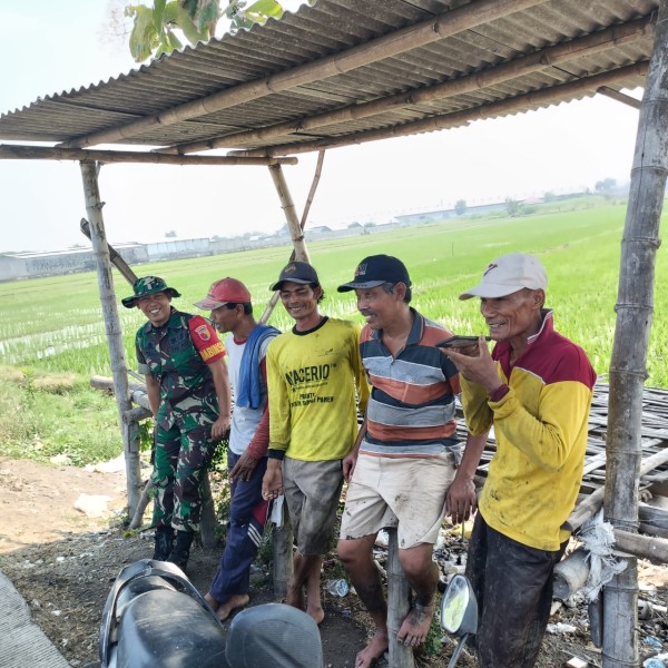 Sertu Suprianto Sambang Desa Sebani