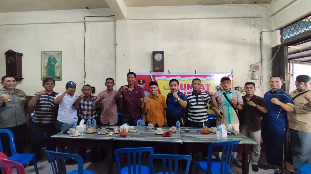 Polres Indragiri Hilir Gelar Kegiatan Jumat Curhat Bersama Masyarakat Tembilahan