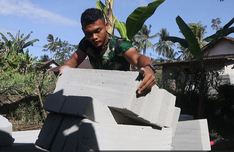 Distribusi Material RTLH TMMD ke-129 Terus Dipacu, Dukung Percepatan Pembangunan Hunian Layak