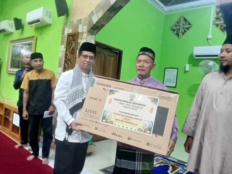 Malam Ke 3 Ramadhan, Bupati Karimun Gelar Safari Ramadhan Di Masjid Al Hidayah Alor Jongkong.