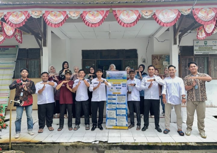Dorong Kualitas Pelayanan Publik, Mahasiswa Kukerta Unri Buat QR Code Saran dan Kritik di Desa Sungai Tengah