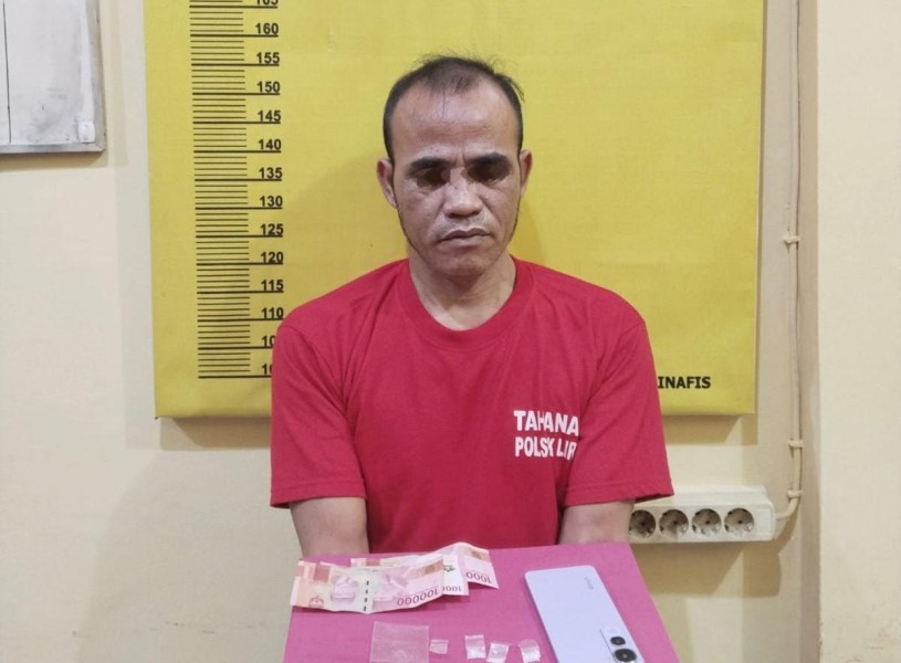 Miliki 3 Paket Sabu, Pria Asal Desa Seko Lubuk Tigo Lirik Diborgol Polisi