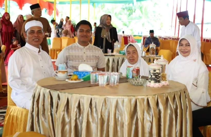 Open House Di Kediaman Pj. Bupati Inhil Ramai Dikunjungi Masyarakat
