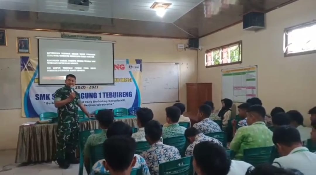 Beri Pembekalan SMK Sultan Agung 1