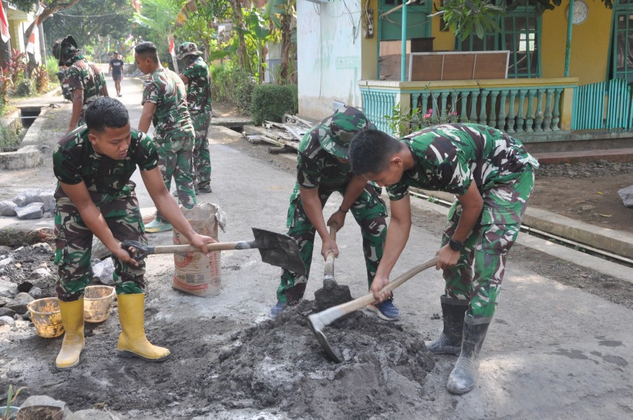 Pembangunan Drainase TMMD ke-129 Terus Berlanjut, Dukung Infrastruktur Desa yang Lebih Baik