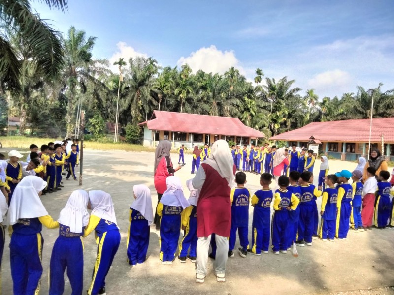 Pemdes Talang Jangkang Peringati HAN dengan Lomba Tradisional
