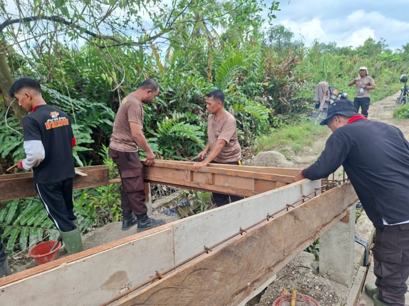Pembangunan Jembatan Merah Putih Presisi Tahap II di Batang Tuaka Capai 50 Persen