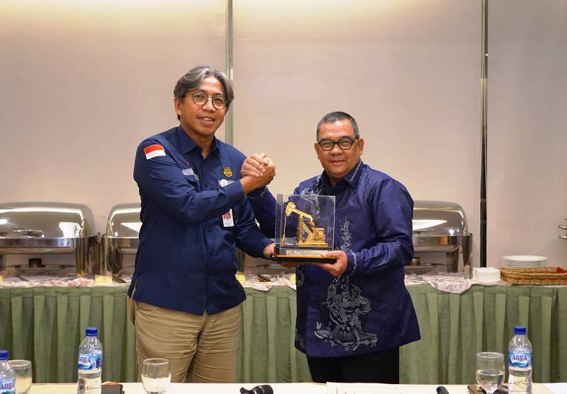 Silaturahmi Bersama Gubernur Riau, SKK Migas Sumbagut Sampaikan Kinerja Hulu Migas di Bumi Lancang Kuning