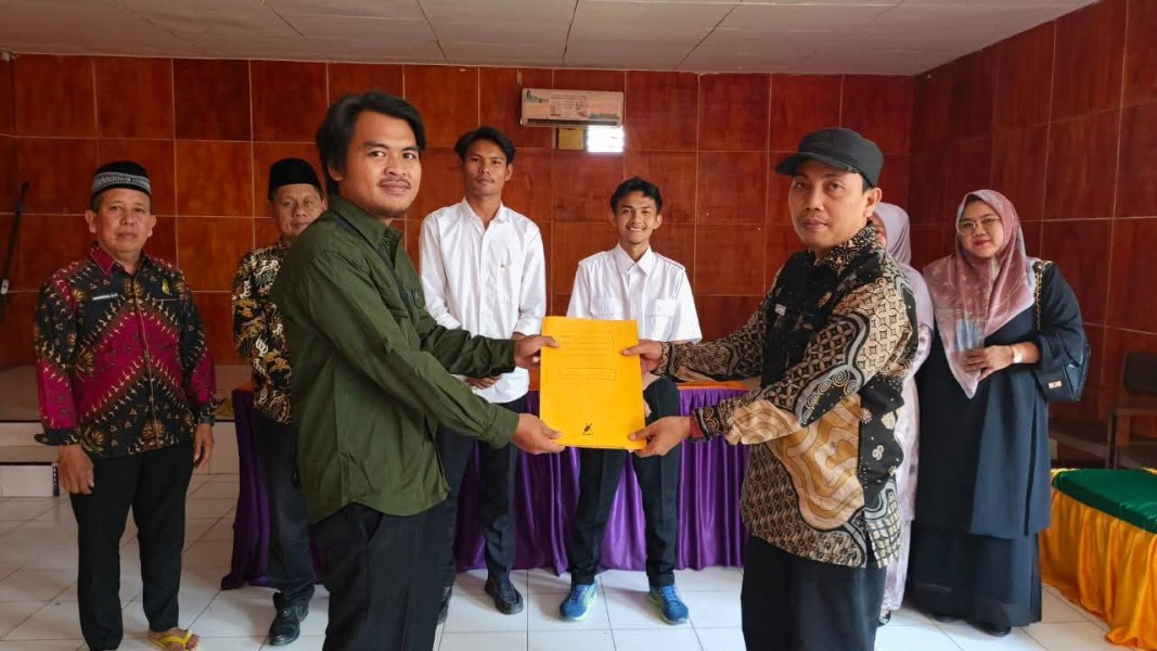 Calon Perangkat Desa Kemuning Muda Ikuti Tes