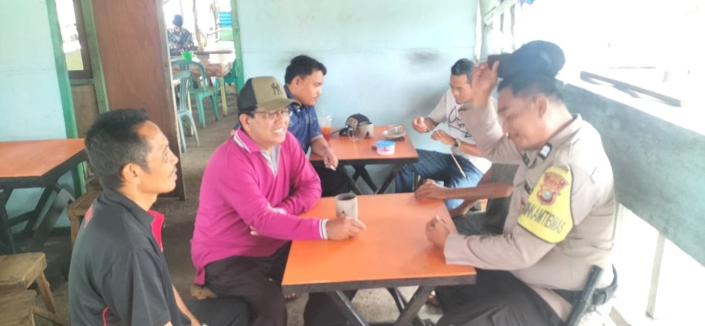 Bhabinkamtibmas Kelurahan Khairiah Mandah Koordinasikan Pendataan Lahan untuk Penanaman Jagung Dukung Swasembada Pangan