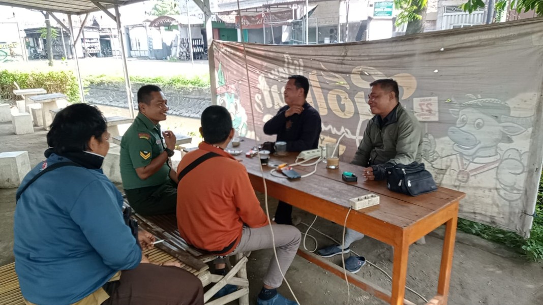 Sertu Narso Optimalkan Komsos di Wilayah Teritorialnya