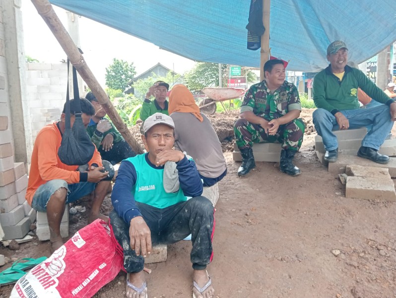 Pelda Soekadi Komsos dengan Masyarakat Rejoslamet
