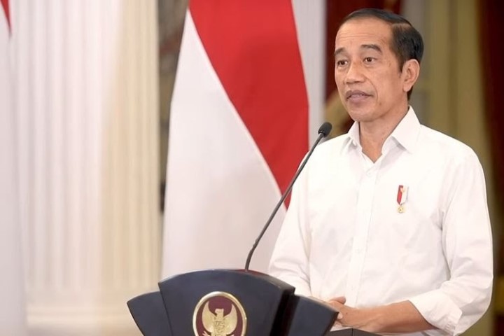 Presiden Jokowi Perpanjang PPKM Hingga 30 Agustus 2021