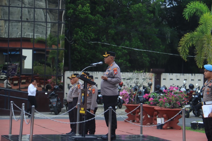 Perdana Pimpin Apel Pagi, AKBP Donny Eko Listianto Tekankan Disiplin, Profesionalisme dan Pelayanan 110