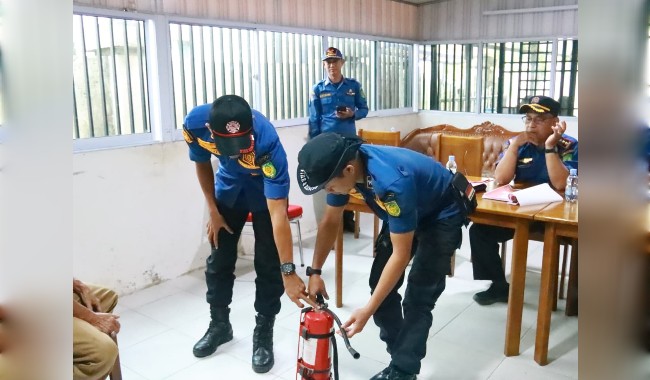 DPKP Inhil Sosialisasikan APAR di Diskominfopers, Tekankan Kesiapsiagaan Cegah Kebakaran