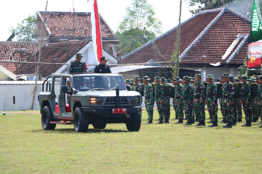 Pembukaan TMMD ke-128 Tahun 2026 di Probolinggo, Bupati Pimpin Upacara dan Lakukan Pemeriksaan Pasukan dengan Mobil Taktis