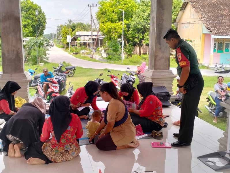 Sertu Susanto Komsos di Desa Kedungbogo