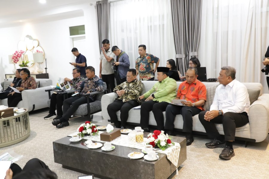 Bupati Inhil Herman Sampaikan Permohonan Pelepasan Kawasan Hutan ke Kementerian Kehutanan
