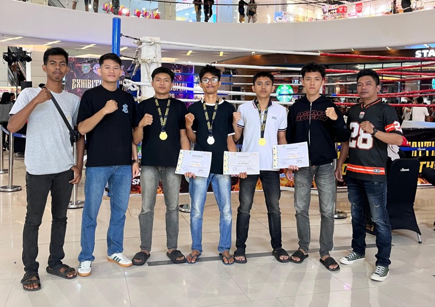 Camp HM Fighting Academy Bengkalis Raih Dua Emas Satu Perak di Ajang Dumai Muay Thai Open