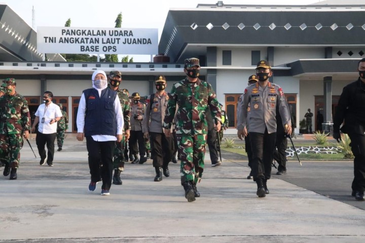 Panglima TNI dan Kapolri Pimpin Rapat Terkait Penanganan Covid-19 di Jawa Timur