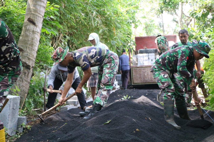 Semangat Satgas TMMD Ke 128 Tak Kunjung Padam Dalam Menyelesaikan Program Fisik Dan Non Fisik