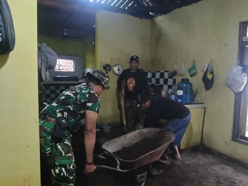 TMMD Ke-128 Kodim 0820/Probolinggo, Pembangunan Sanitasi Khoirun Nisa di Dusun Sumur Capai 40 Persen