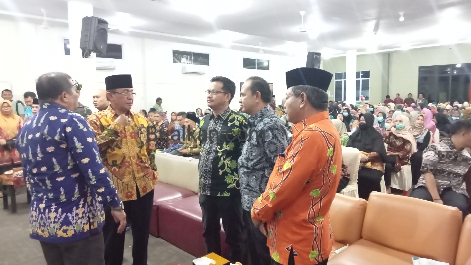 Kadis DP2KBP3A Inhil Menjadi Narasumber Kegiatan Rembuk Stunting Dan Bimtek KPM Dan Kader Posyandu