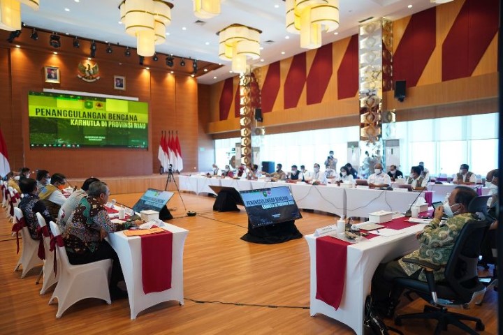 Hadiri Rakor Penanggulangan Bencana Asap di Graha BNPB, Gubri Laporkan Kesiapan Riau Hadapi Karhutla