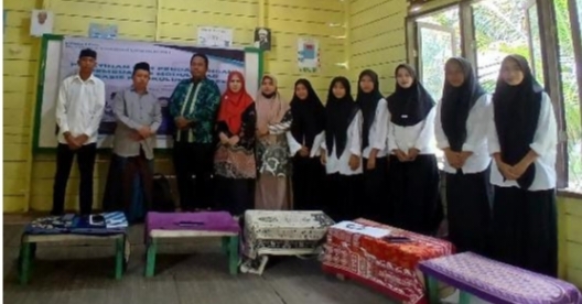 Dari Refleksi Semester Menuju Pembelajaran Bermakna: Pelatihan Modul Ajar Kurikulum Merdeka Bagi Guru Smpit Ar-rasyidiyah Desa Sungai Raya Kecamatan Batang Tuaka