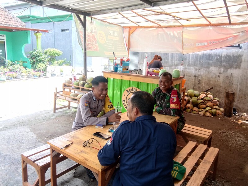 Babinsa Koptu Nanang Perkuat Kemanunggalan