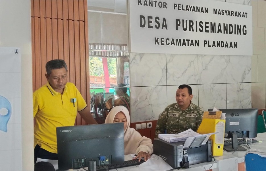 Bati Wanwil Koramil Plandaan Anjangsana ke Balai Desa Purisemanding