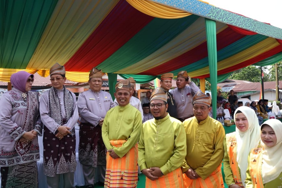 Semarakkan Pawai Ta aruf MTQ Riau Ke 44, Kafilah Inhil Tampilkan Kekayaan Budaya Daerah