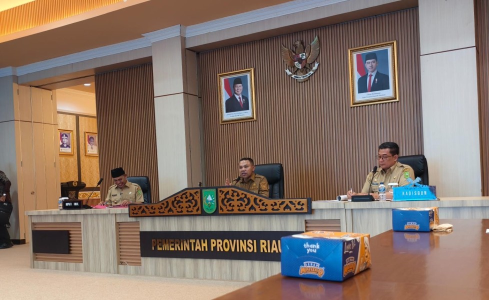 Gubernur Riau pimpin langsung rapat koordinasi tata kelola kelapa