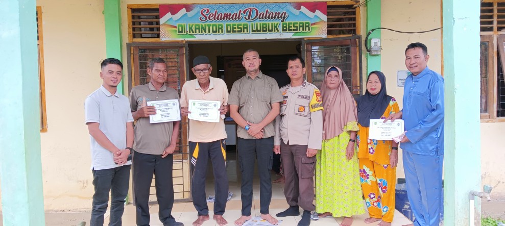 Alhamdulillah Sambut Idul Adha, Pemdes Lubuk Besar Salurkan BLT 3 Bulan