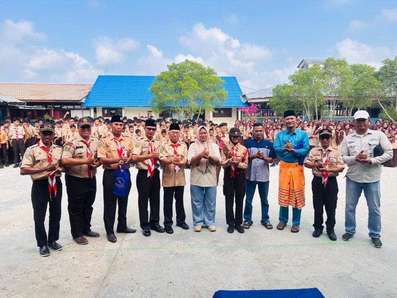 Peserta Jambore Nasional XII Tahun 2026 dari Kecamatan Tanah Merah Resmi Dilepas, PT Pulau Sambu Kuala Enok Berikan Dukungan