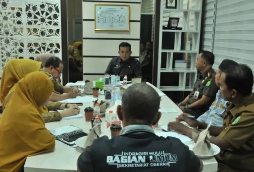 Sekda Inhu Pimpin Rakor, Pastikan Umrah Gratis untuk Pelaku Sosial Keagamaan Berjalan Lancar