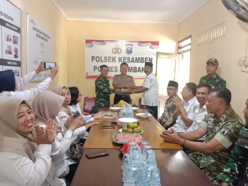 Koramil Kesamben Rayakan HUT Bhayangkara ke-80