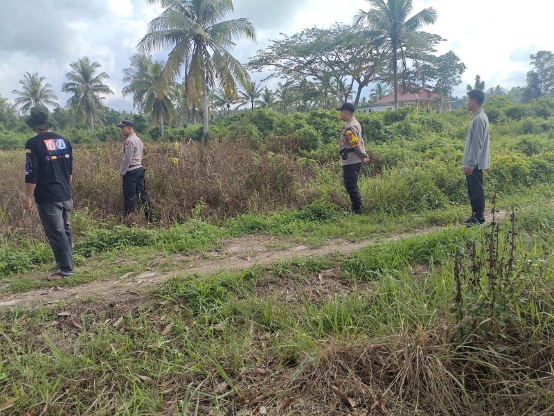 Polsek Tembilahan Hulu Cek Persiapan Lahan Jagung Kuartal II di Dusun Sungai Buluh