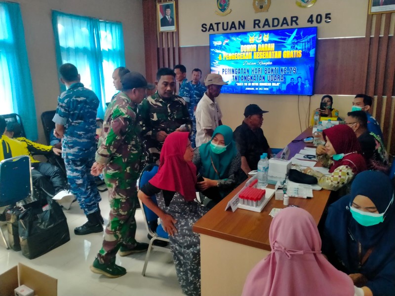 Koramil Kabuh Ikuti Donor Darah  di Satrad 405